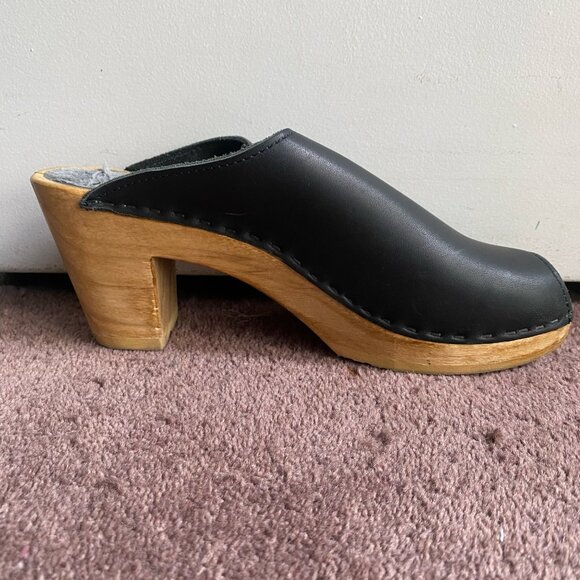 Sven wooden and leather peep toe mule clogs - Picture 6 of 6